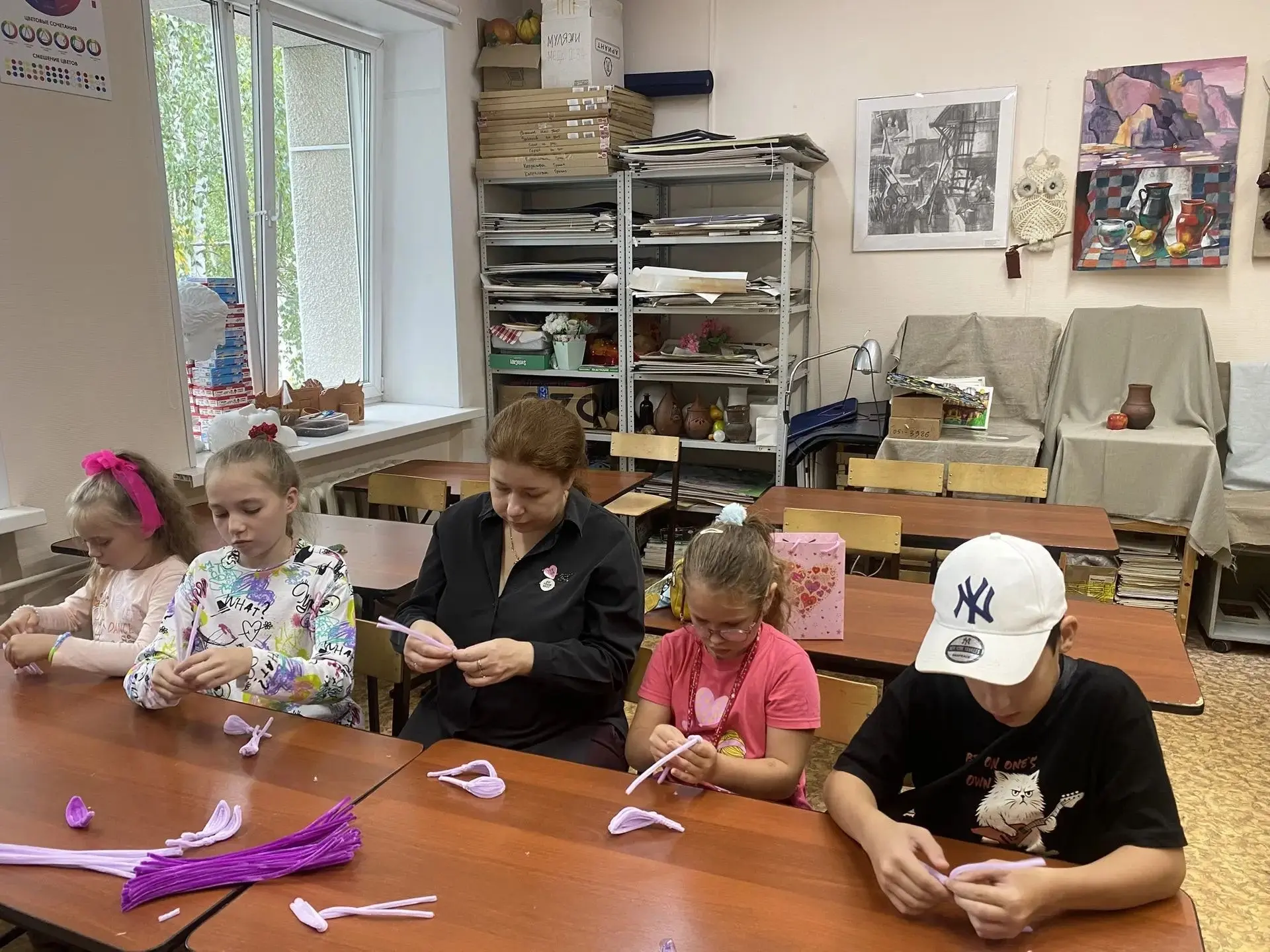 🌸 Завершающий августовскую серию мастер-класс по изготовлению украшений из синельной п...