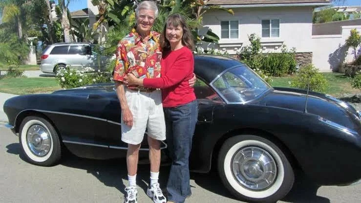 Любовь с первого Corvette: американец 69 лет владеет одной машиной 🫡