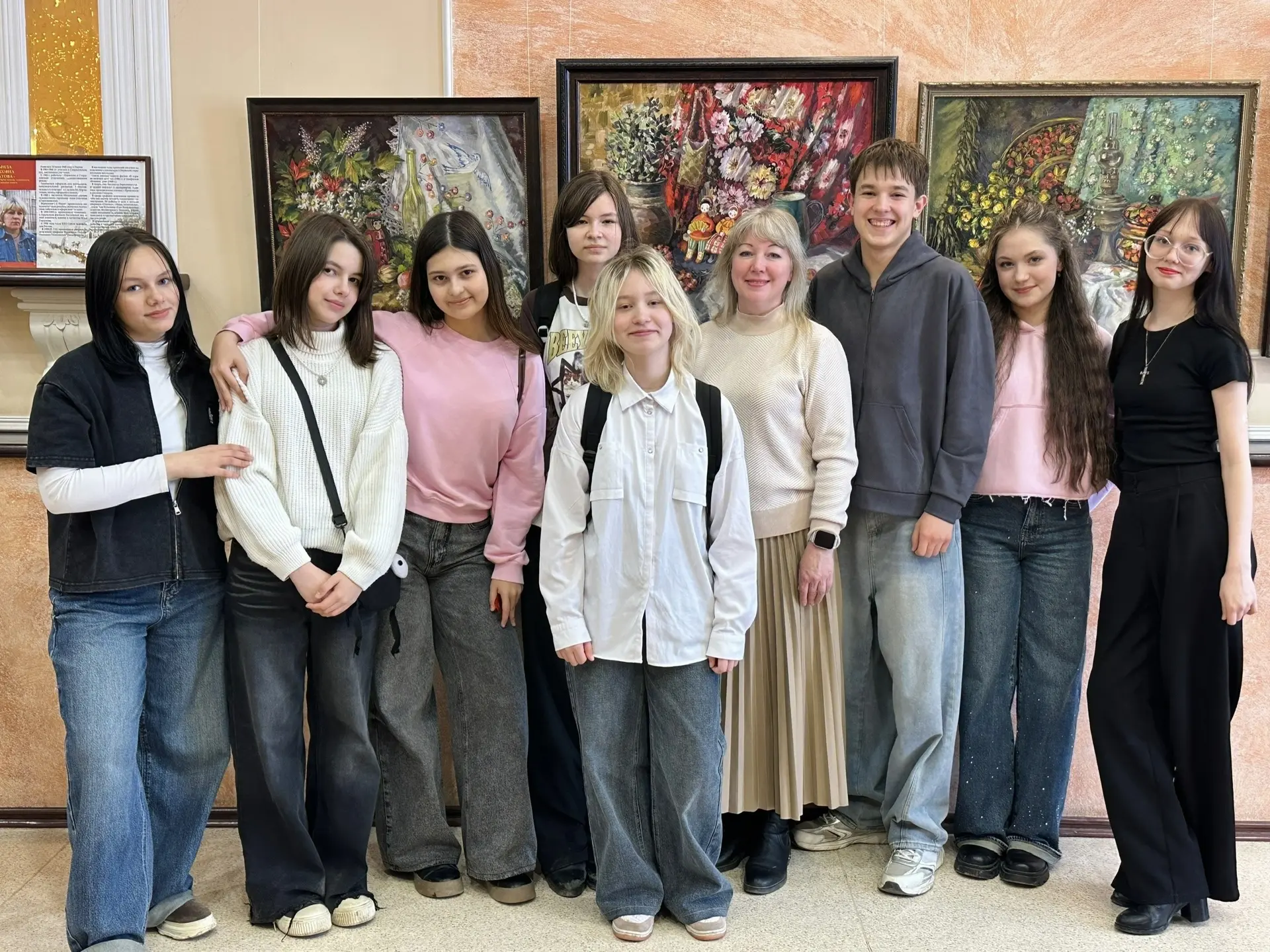 🎭 Вечер, наполненный искусством и вдохновением!  Минувший субботний вечер для наших школьных театрал