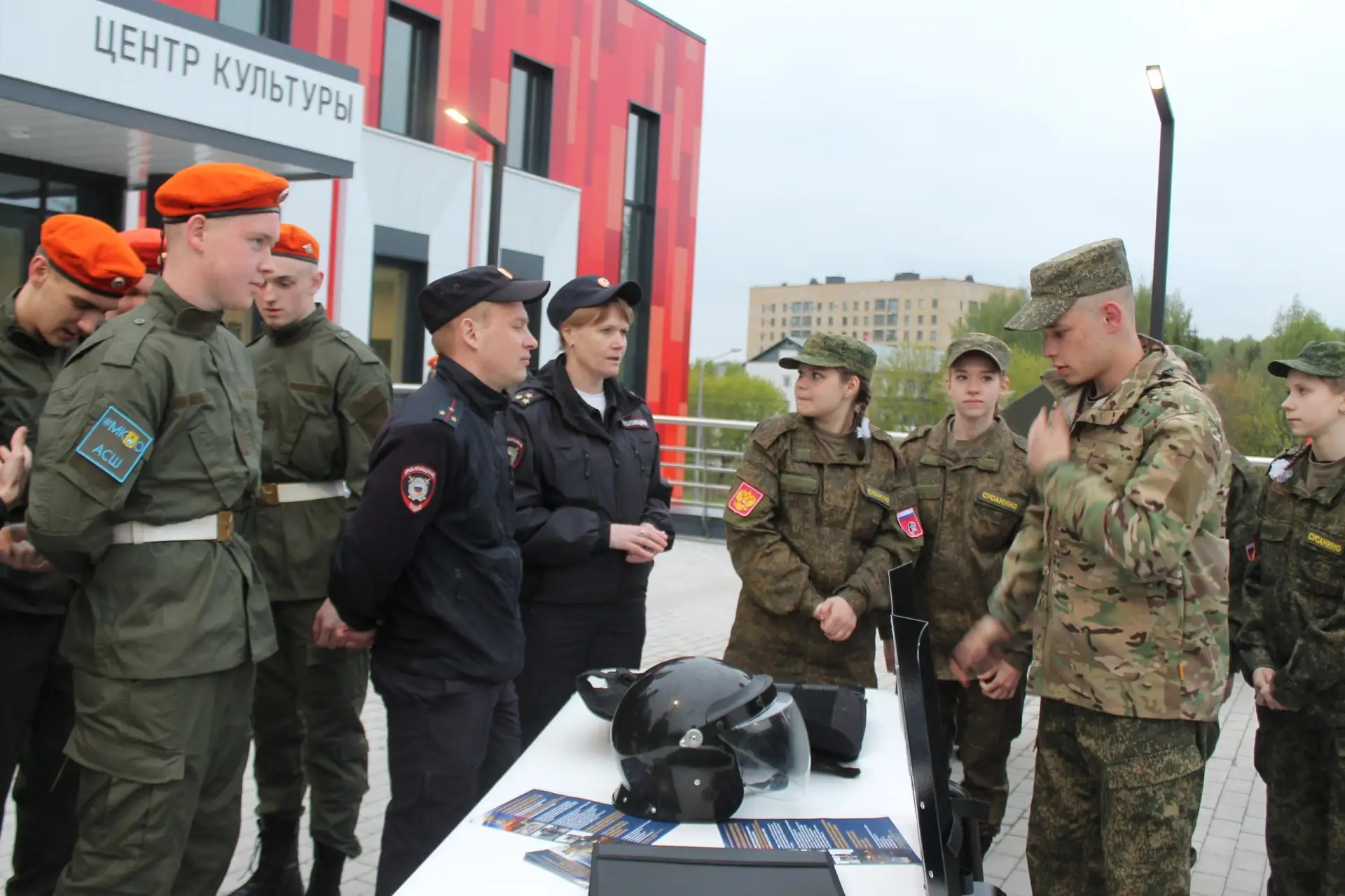 В рамках открытия регионального этапа всероссийской военно-патриотической игры «Зарница 2.0» для ста
