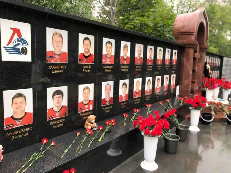 🕯️15 лет назад, 7 сентября 2011 года под Ярославлем разбился самолет с хоккейной коман...