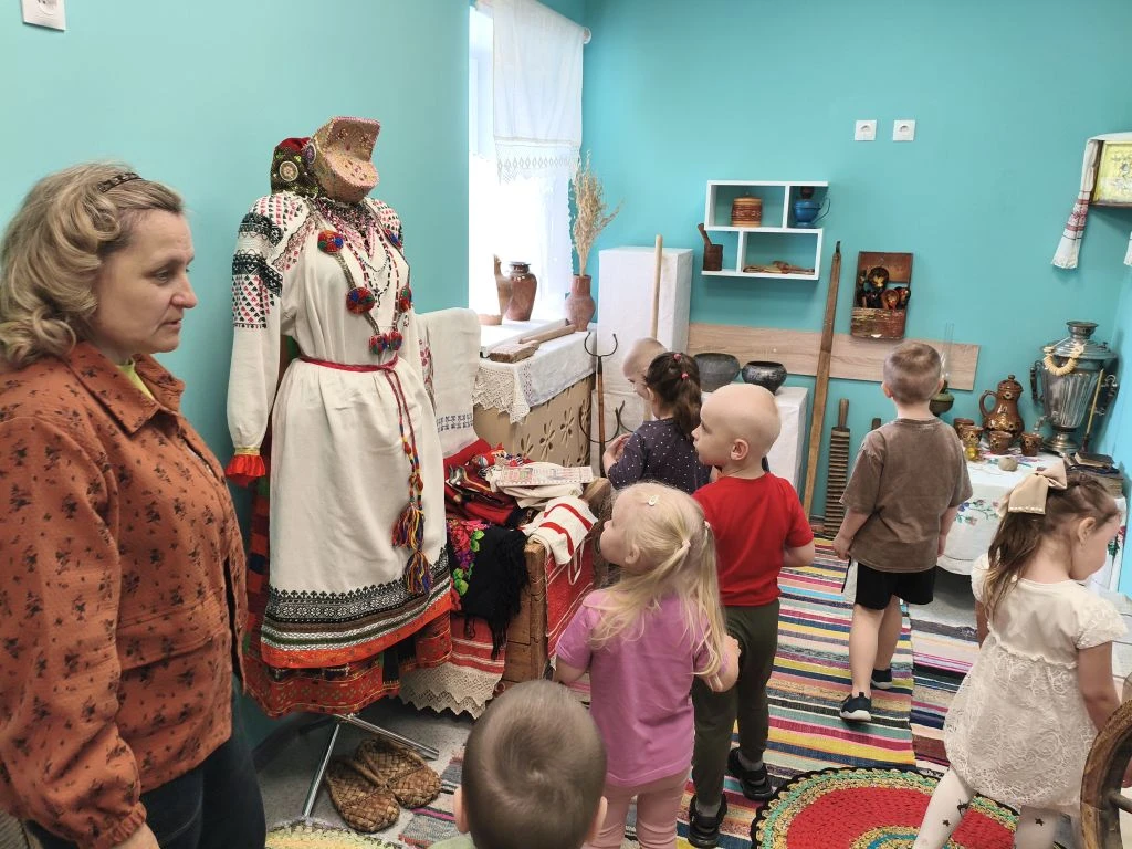 Экскурсия в мини - музей «Русская изба».