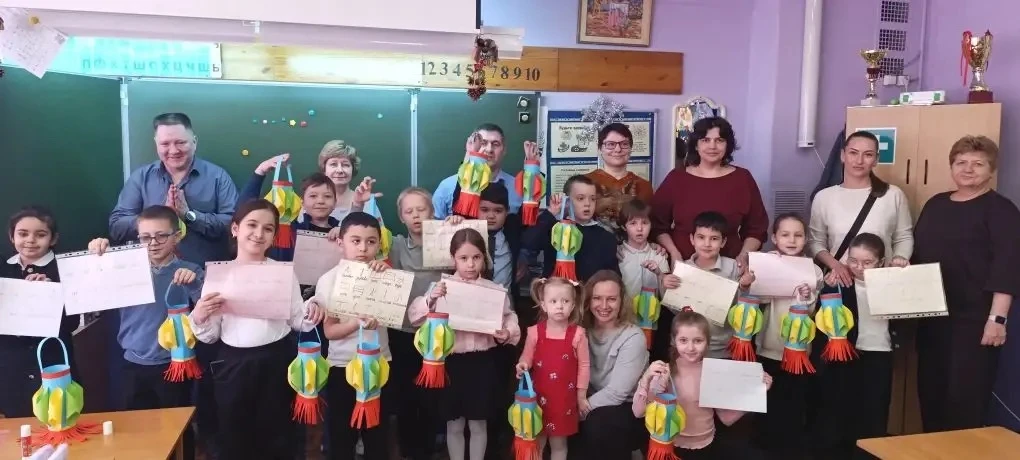 🇨🇳✨ Китайская грамота в 1 классах — ярко, интересно и с вдохновением!  В первых классах прошёл увлек