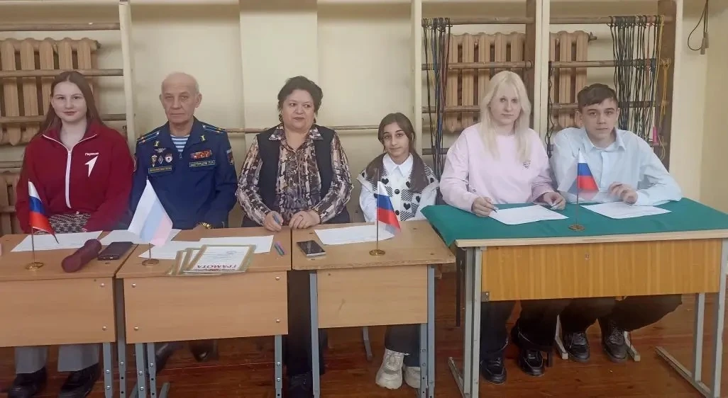 🇷🇺В преддверии Дня Защитника Отечества 19 февраля в нашем лицее прошёл традиционный конкурс смотра с