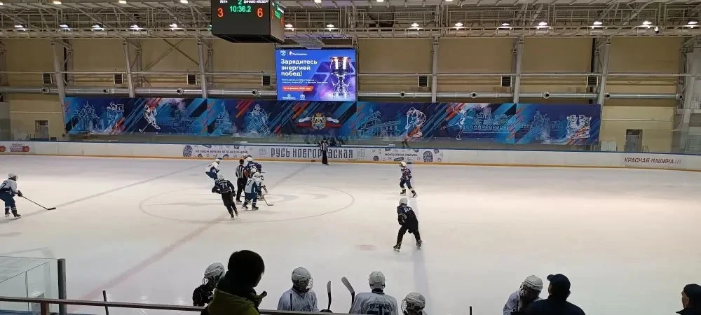 🏒Ученики 9Е класс стали частью настоящего хоккейного праздника - побывали на торжественном открытии 