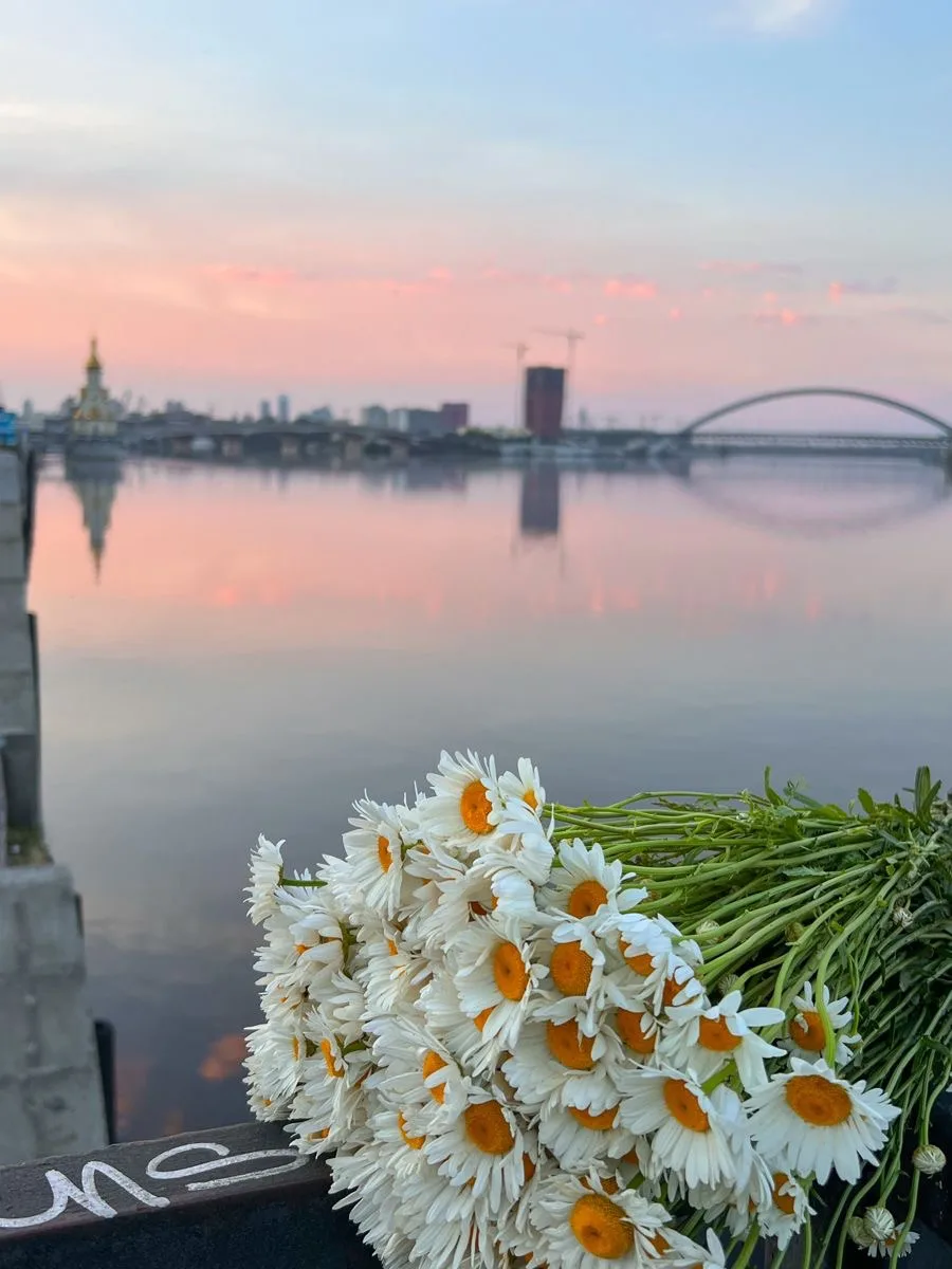 Настроение дня 

05.07.2026
20/21-е лунные сутки. Луна убывает
Воскресенье. Управитель дня Солнце. 

