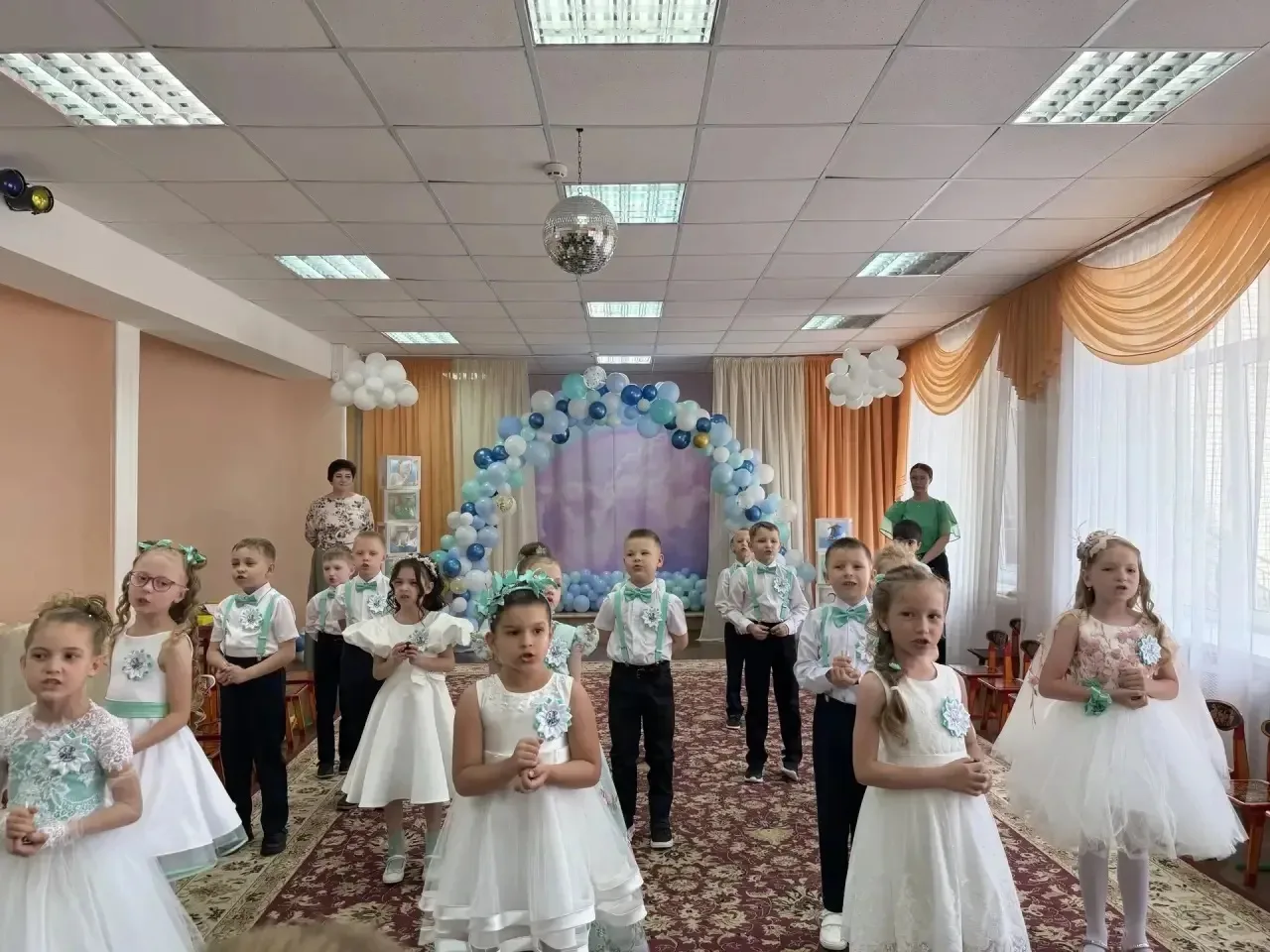 🎉👬👭Выпускной в детском саду — это всегда особенный и немного волнительный праздник. ...