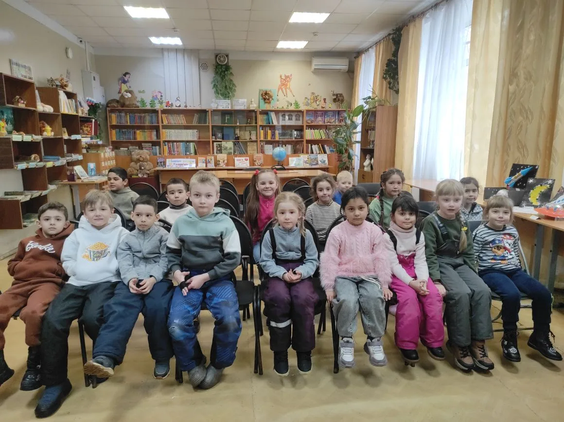 Хотим поделиться радостью: сегодня наши дети посетили библиотеку, где для них провели в...