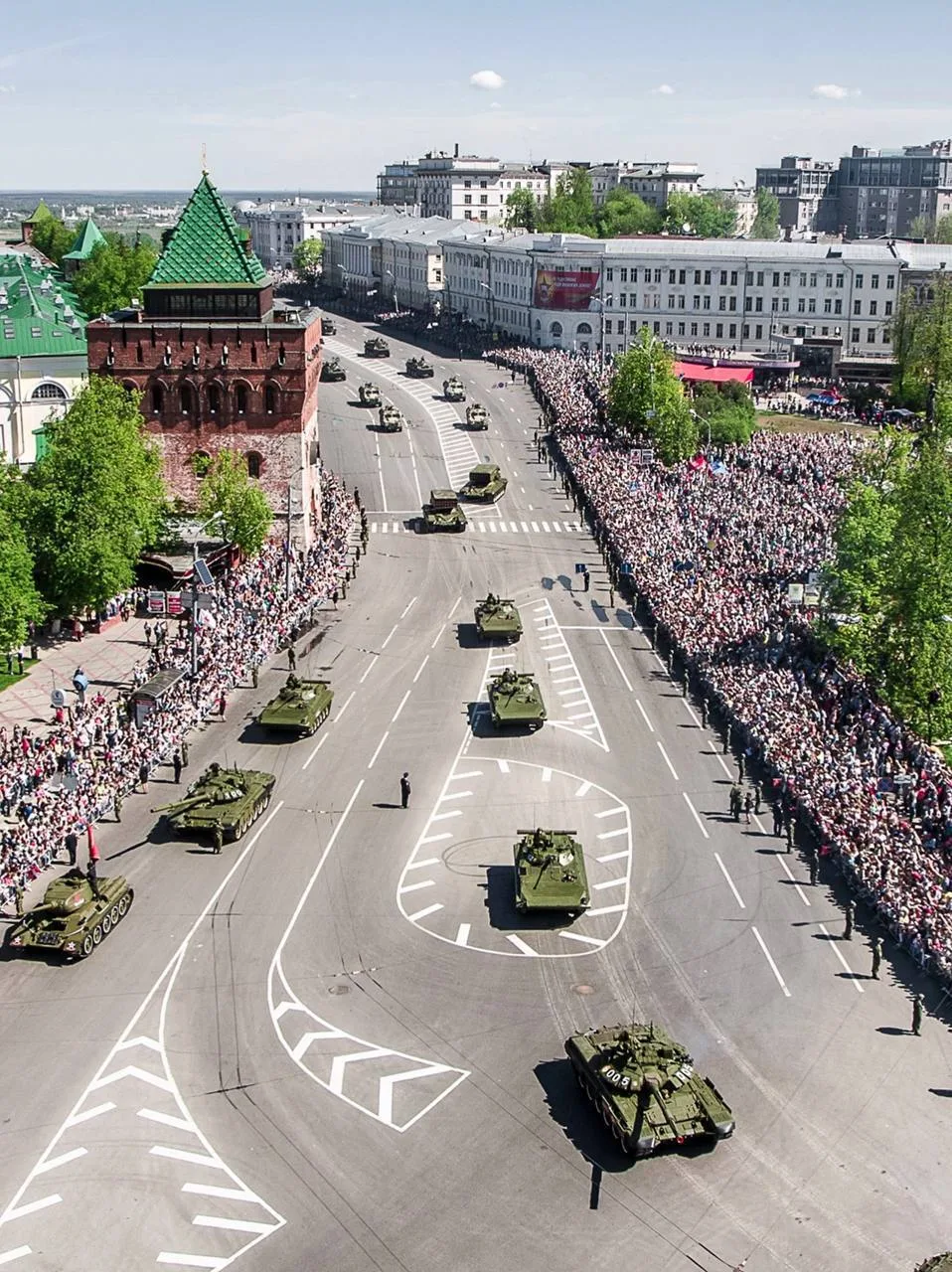 🎖 В Нижнем Новгороде отменили военный парад на 9 мая  Парада Победы в этом году не будет, а «Бессмер