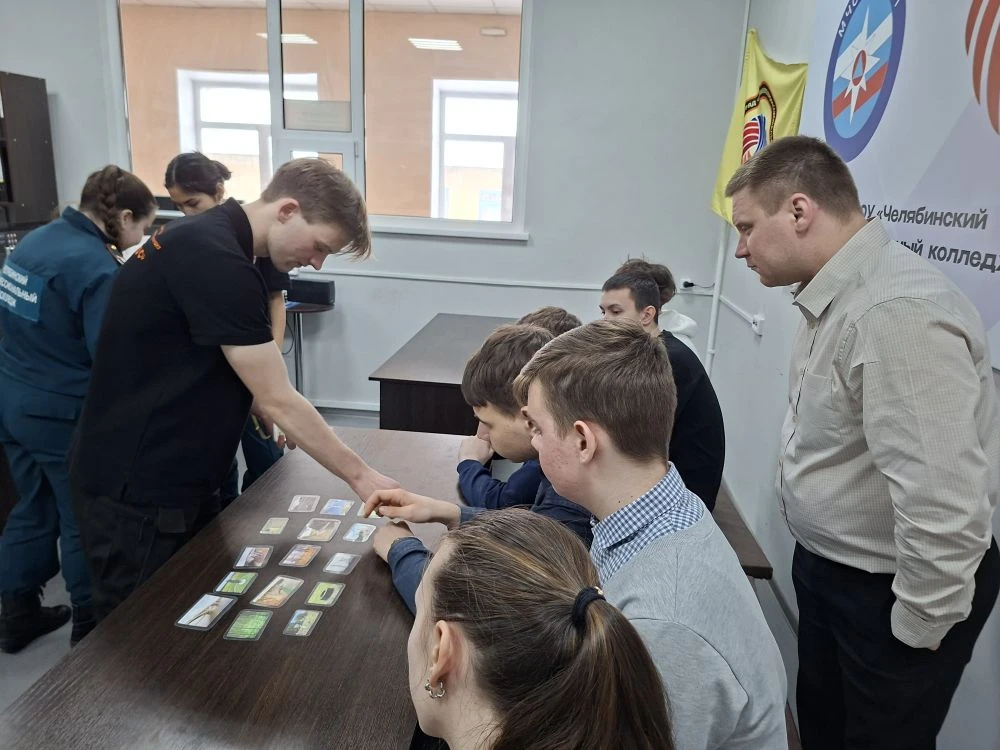 🎓 Сегодня 🌟 наши  девятиклассники вместе классным руководителем Коврижных И.В. отправились в увлекат