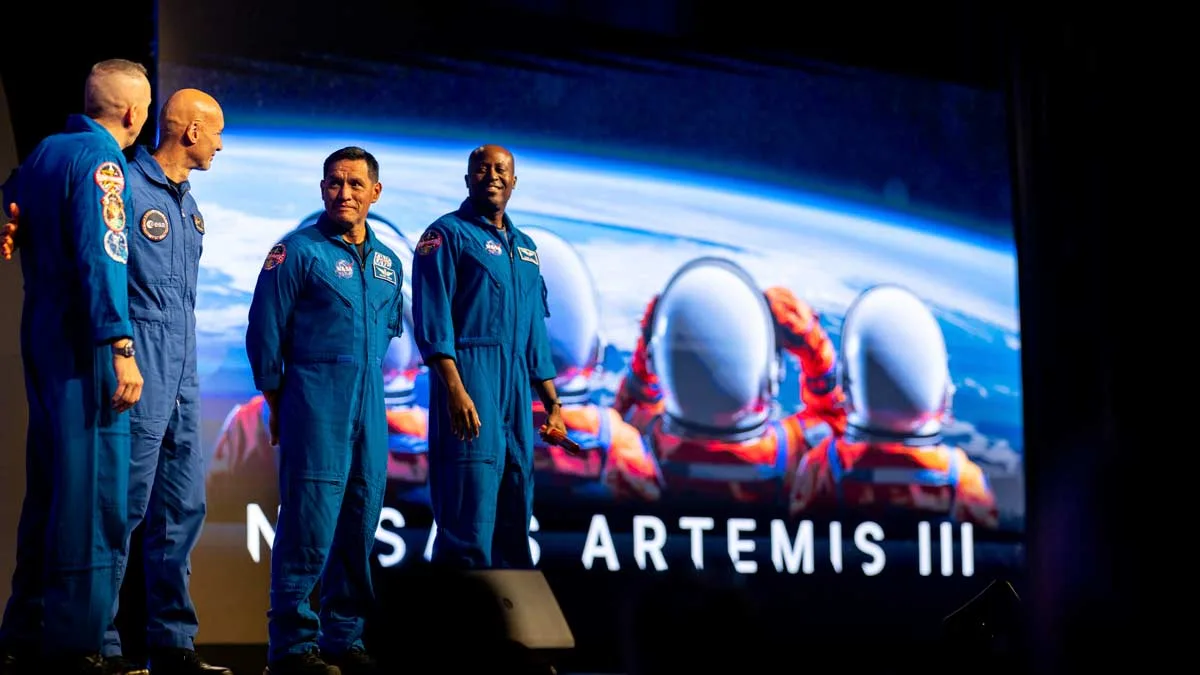 NASA снова переносит реальную высадку людей на Луну. Хотя шума вокруг уже было много.

Миссия Artemi