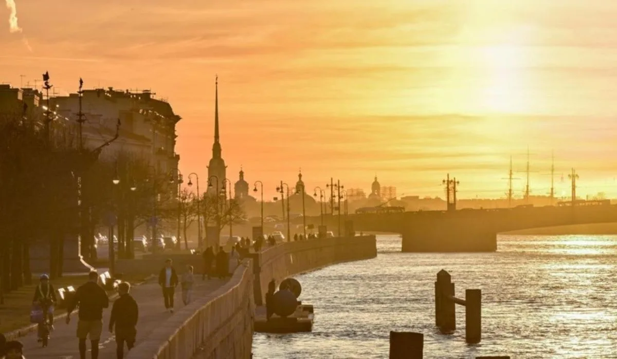 🌞 Синоптики обещают Петербургу аномальную жару: на следующей неделе столбики термометр...