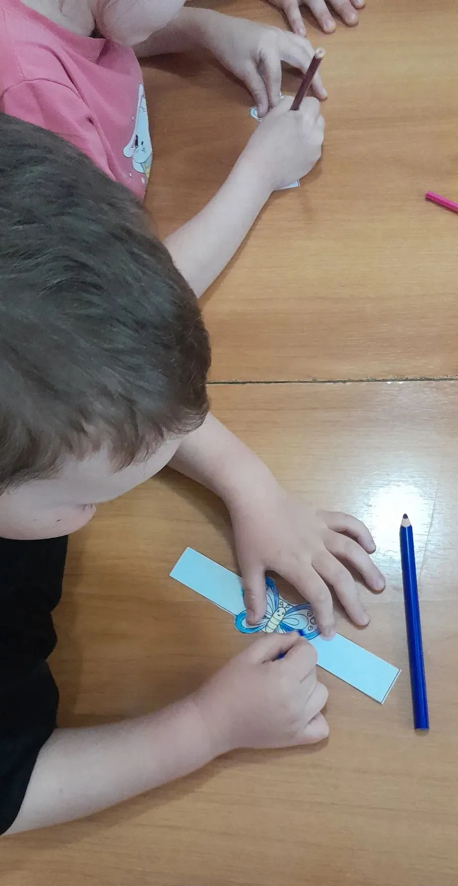 МКДОУ детский сад "Незабудка"
Вот и наступило долгожданное лето. В старшей группе «Радуга» 
утро нач