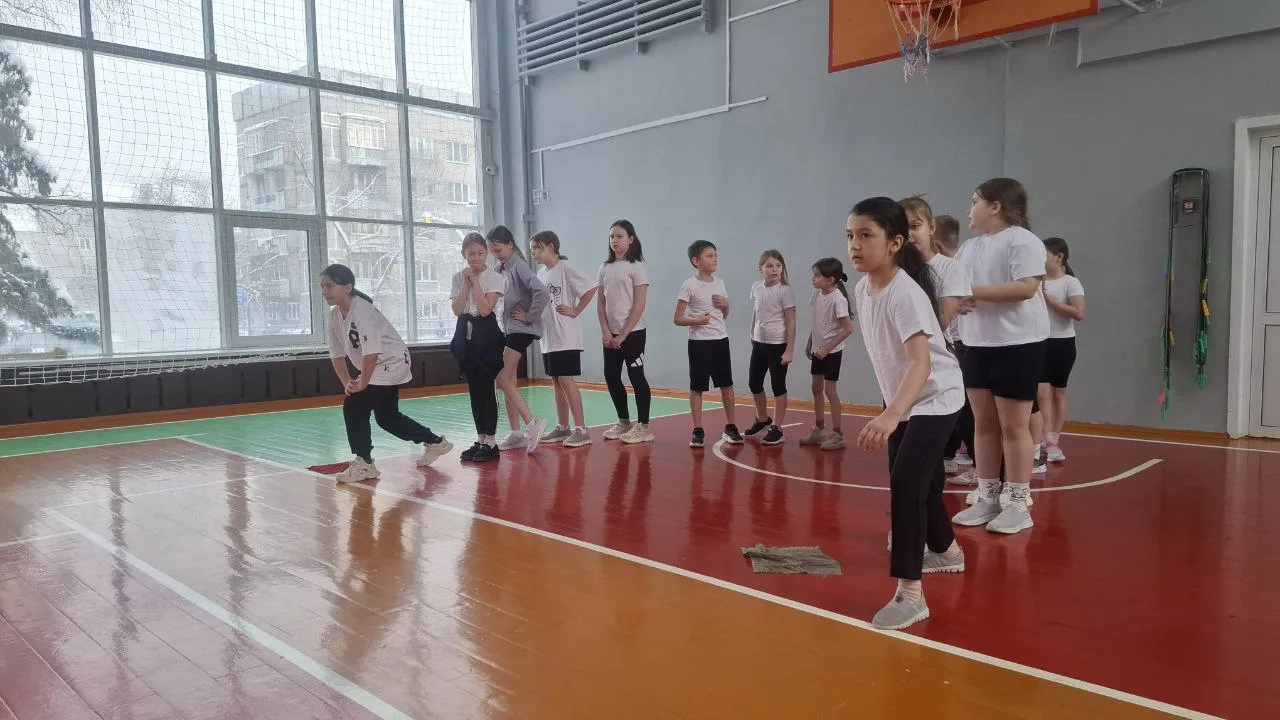 💪Сегодня наши ученики демонстрируют волю к победе и стремление к самосовершенствованию, сдавая норма