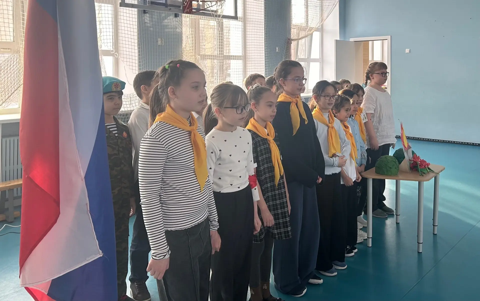 📣20.02.2026 г., в наших начальных классах прошла торжественная  линейка, посвященная Дню защитника О
