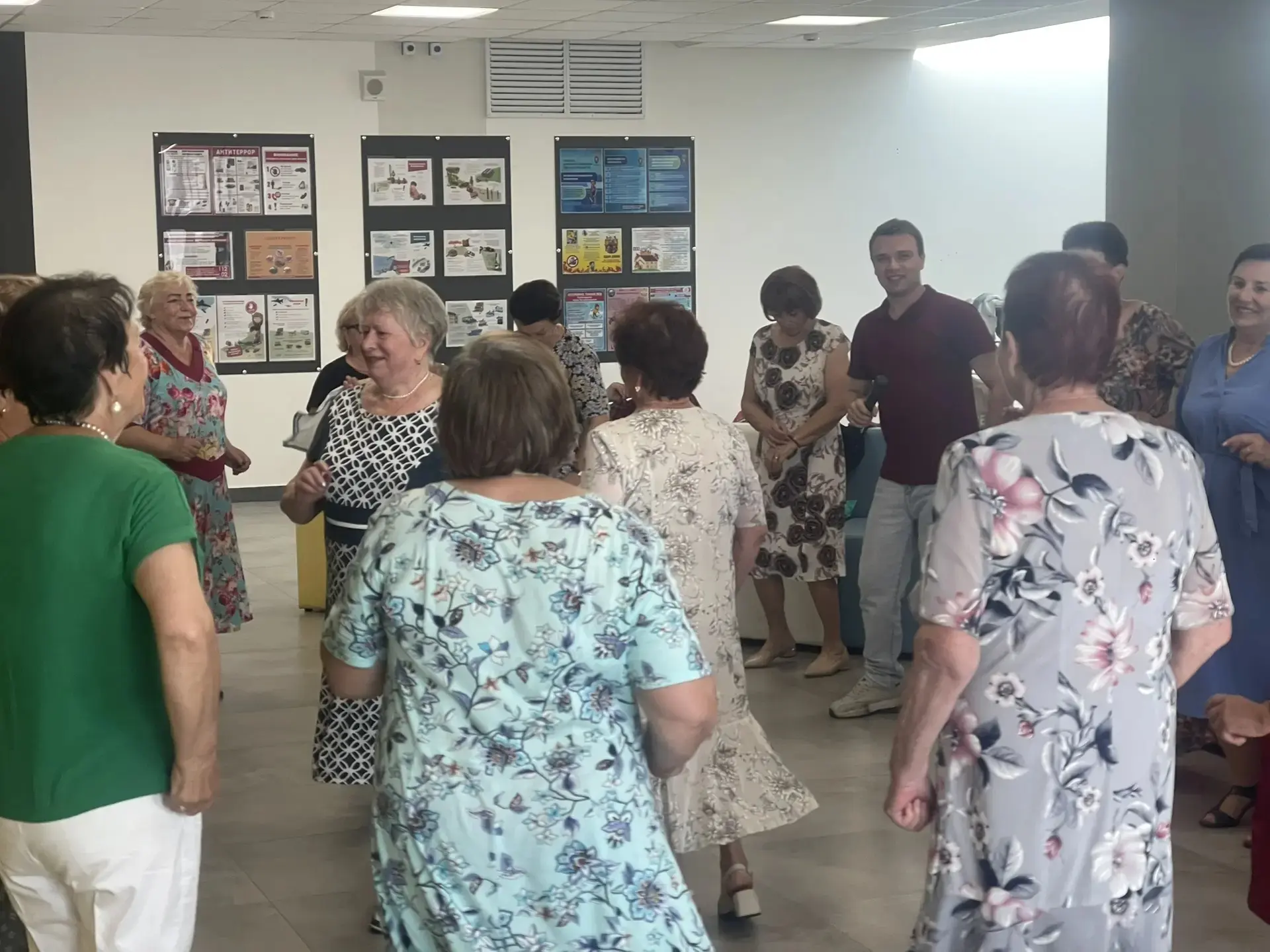💃🕺 Танцевальный вечер «Мелодии души».

Культурно‑спортивный центр города Корочи на один вечер прев