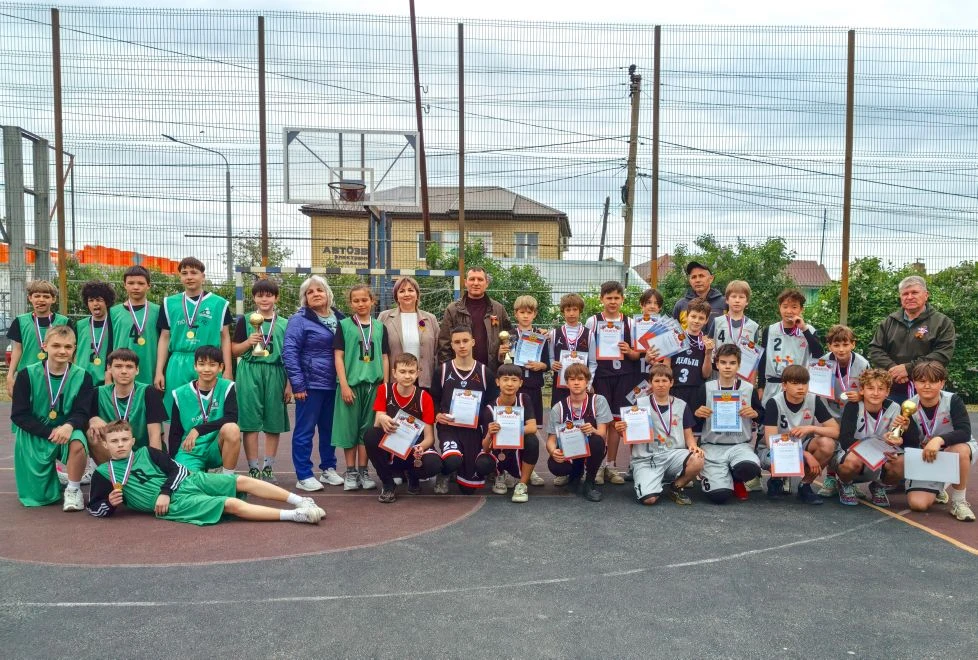 🏀 Второй день баскетбольного турнира, посвящённого Дню Победы, подарил новые спортивные победы! 🏀  Н