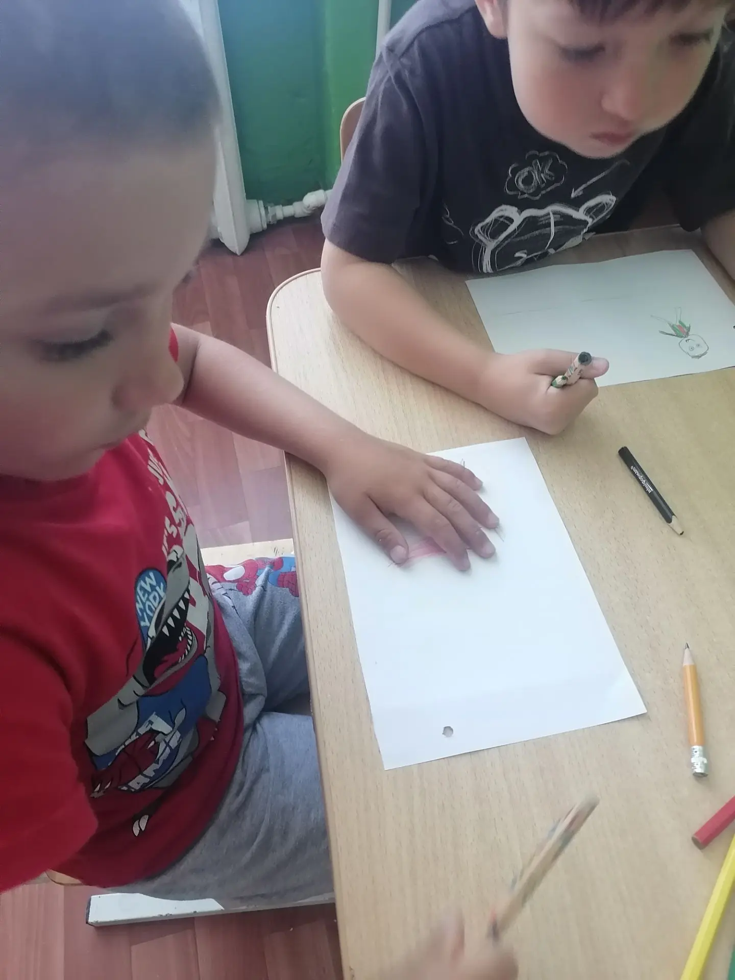 ❤️ Дружба глазами детей — это так трогательно! 😍

Наши воспитанники сегодня рисовали своих друзей. 