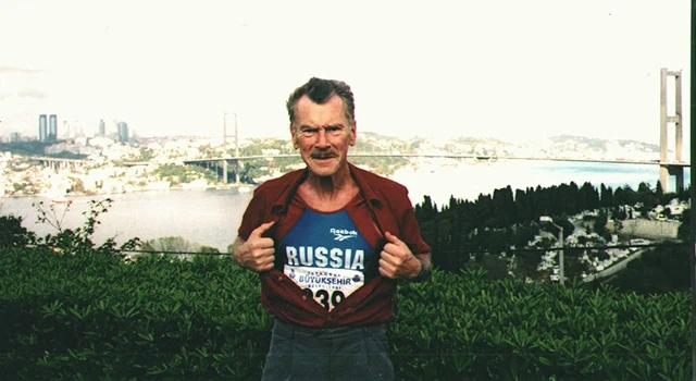 Начал бегать в 52 года, сейчас ему 86, и у него за плечами почти 200 марафонов по всему...
