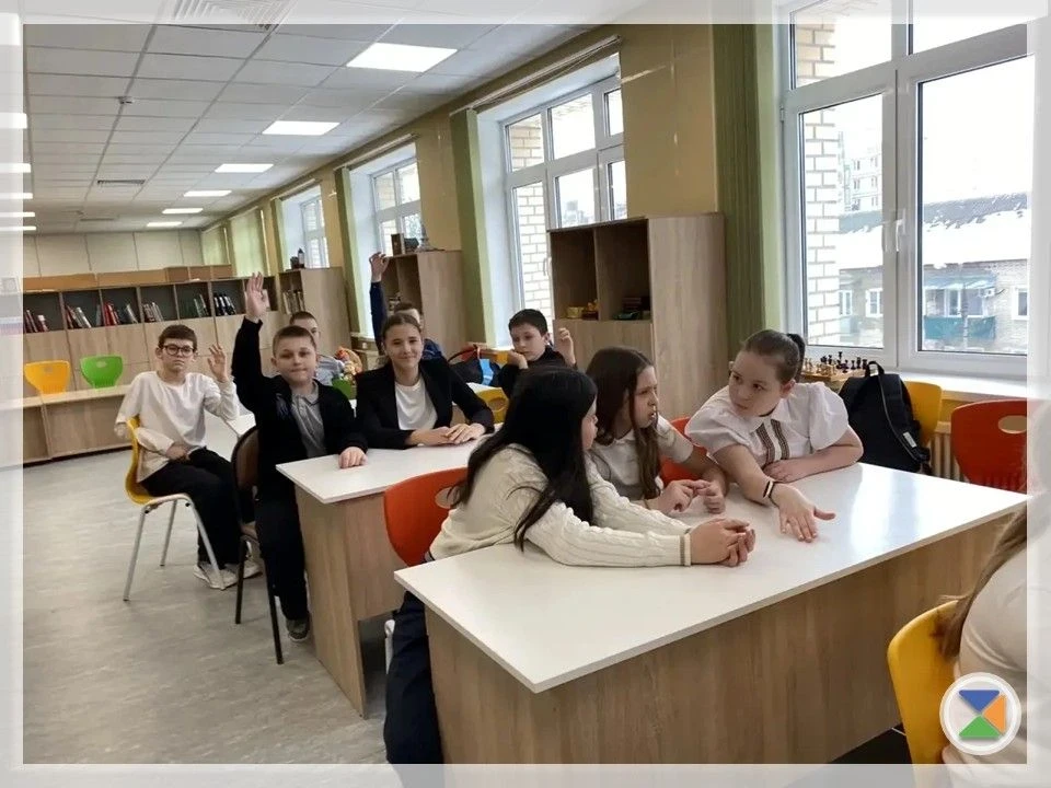 🚀 ПЕРВЫЕ ПЕРВЫМ 🚀  В параллели 5-х классов состоялась увлекательная викторина, посвящённая Дню наста