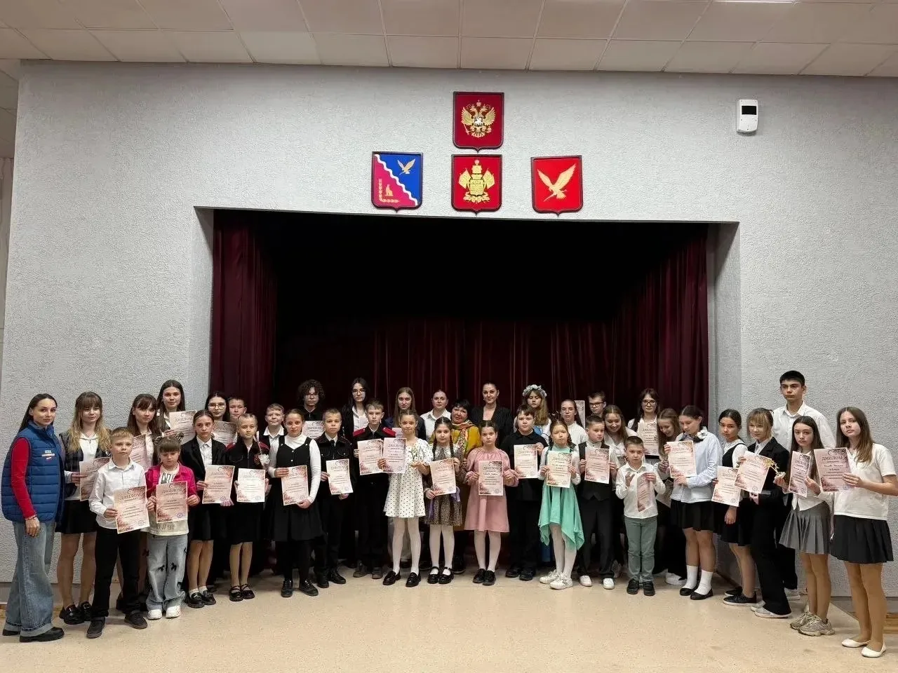 КОНКУРС ЧТЕЦОВ  ✏️26 марта в музее семьи Степановых состоялся поэтический конкурс «Встреча в литерат