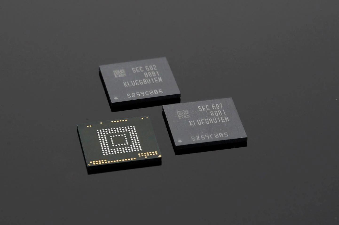 ⚡️ CXMT планирует зайти на рынок NAND-памяти