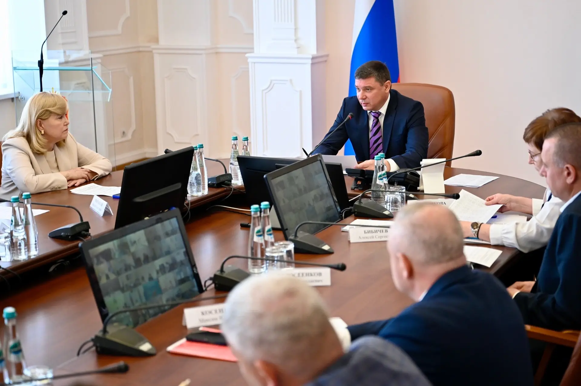 На оперативном совещании подробно рассмотрели социально-экономическое развитие Тамбовск...