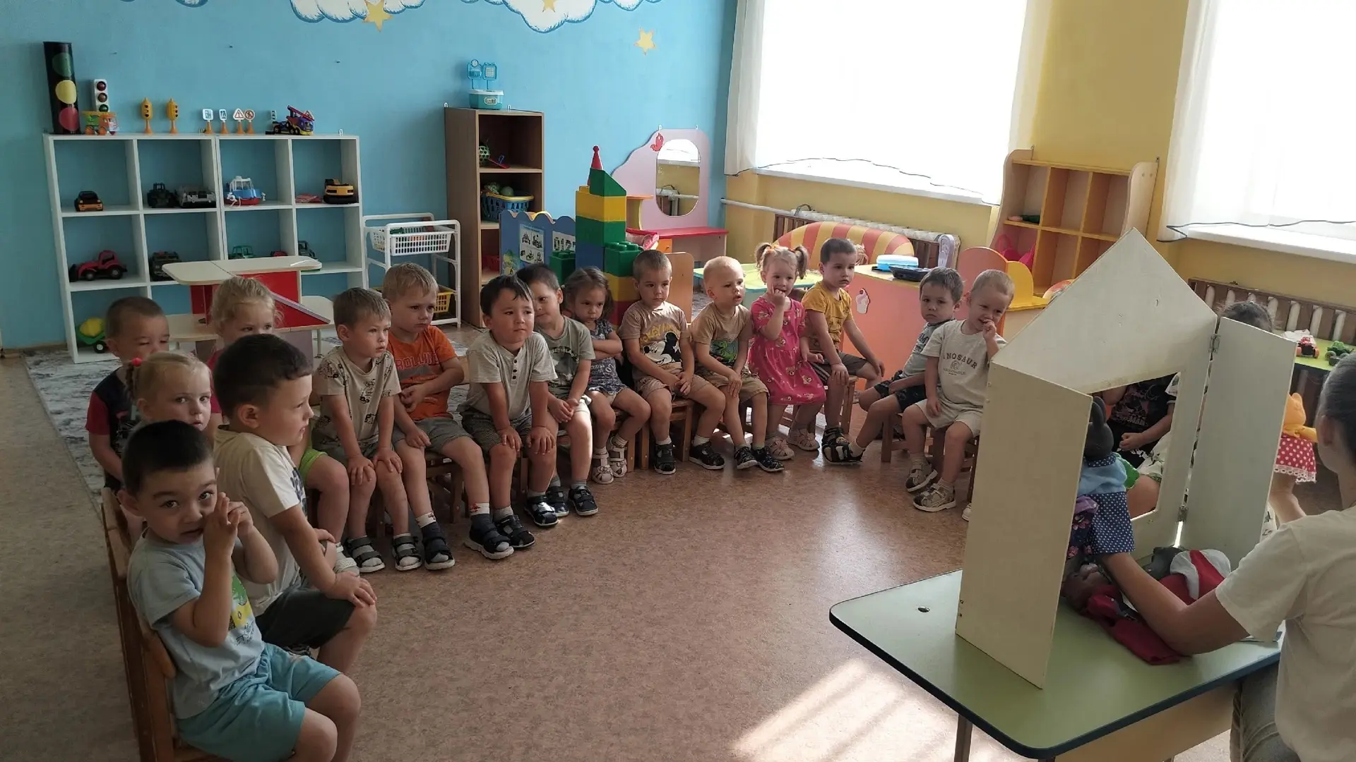 🧜🏻 Волшебный мир сказок 🧜🏻

В рамках летней оздоровительной работы в группе "Звёздочки" ✨ прошла