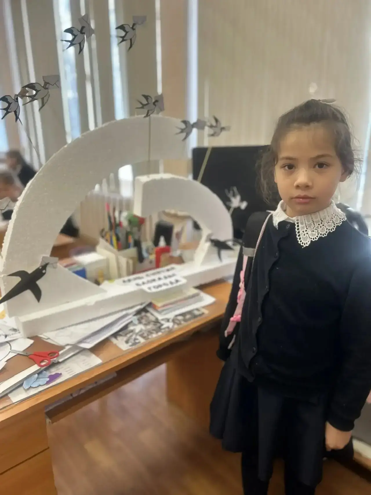 Самые юные ученики школы, 1" А" класс на внеурочном занятии в группе продленного дня создали группов