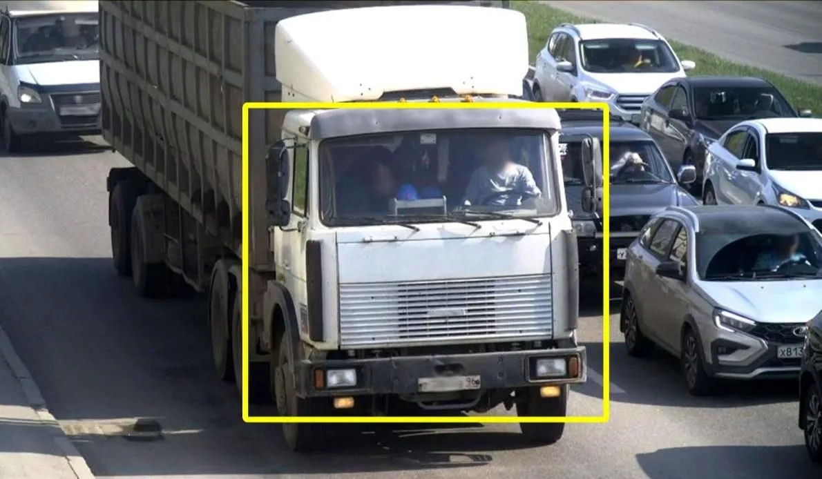 В Екатеринбурге ужесточат контроль за грузовиками ❗️

Камеры фиксации нарушений начнут автоматически