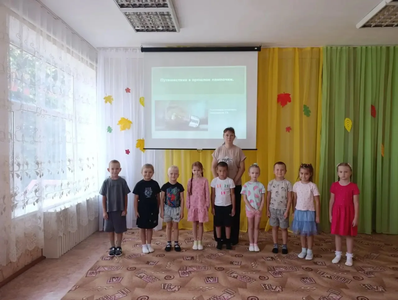 Воспитанники МБДОУ д/с-о/в 19 хутора Лосево МО Кавказский район, группы «Ягодка», посмо...