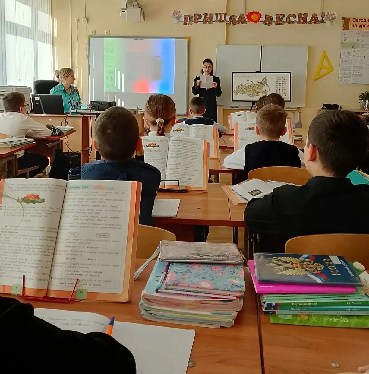 Сегодня ученица 4 И класса  Джульетта И. - победительница общешкольной научно-практической конференц
