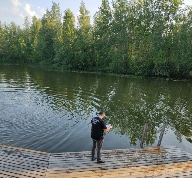 В Архангельской области индивидуальный предприниматель признан виновным в оказании услуг, не отвечаю