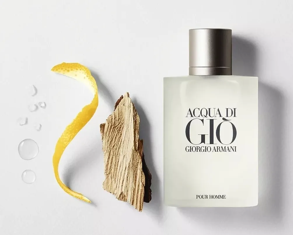 🌊 Acqua Di Giò от Giorgio Armani — легендарная мужская классика. Аромат морского бриза...