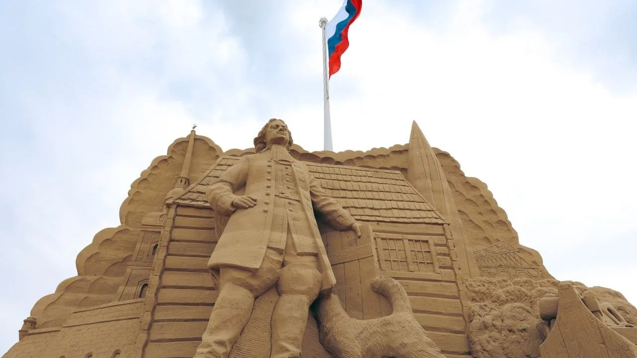 В Парке 300-летия открывают песчаный Петербург