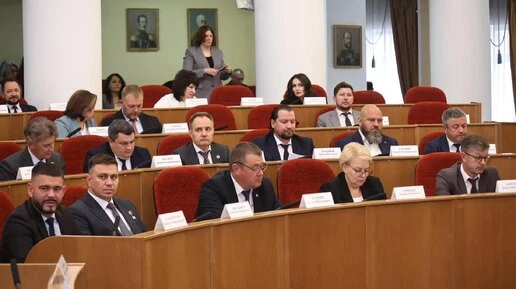 Новый созыв Заксобрания Оренбуржья выбрал спикера и его замов