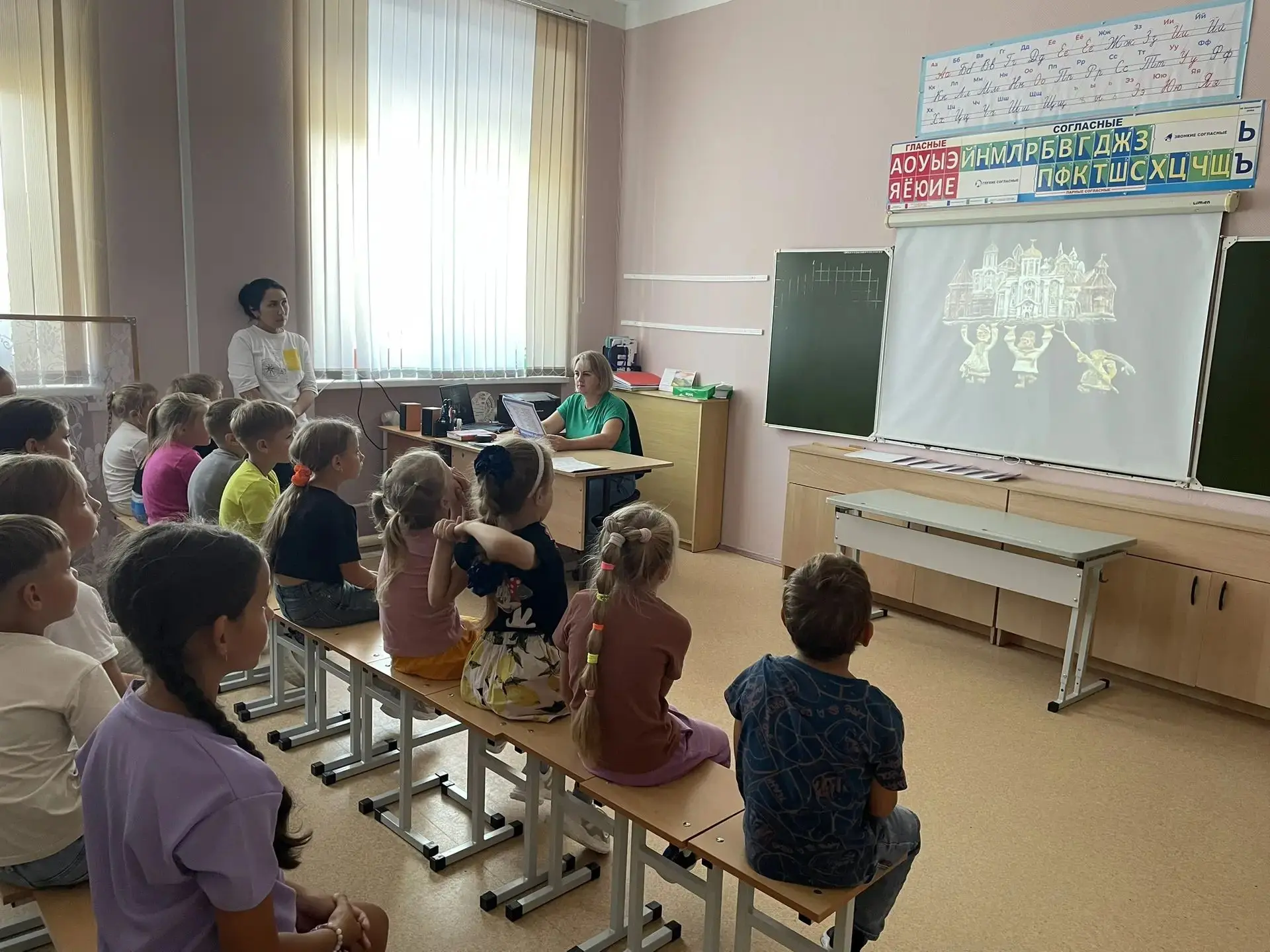 Мульт-путешествие по Россиюшки: как школьники заново открыли для себя Родину 🇷🇺✨
