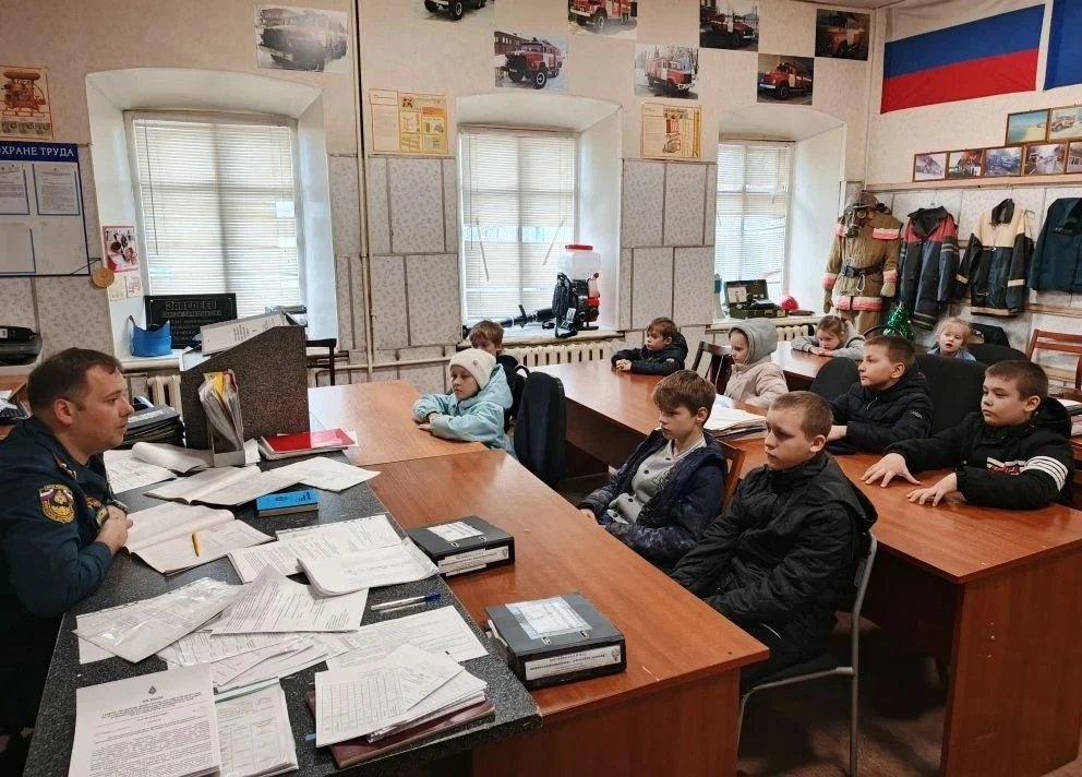 ❗️Детям напомнили правила безопасности   В рамках социальной практики «Территория безопасности» Кирж