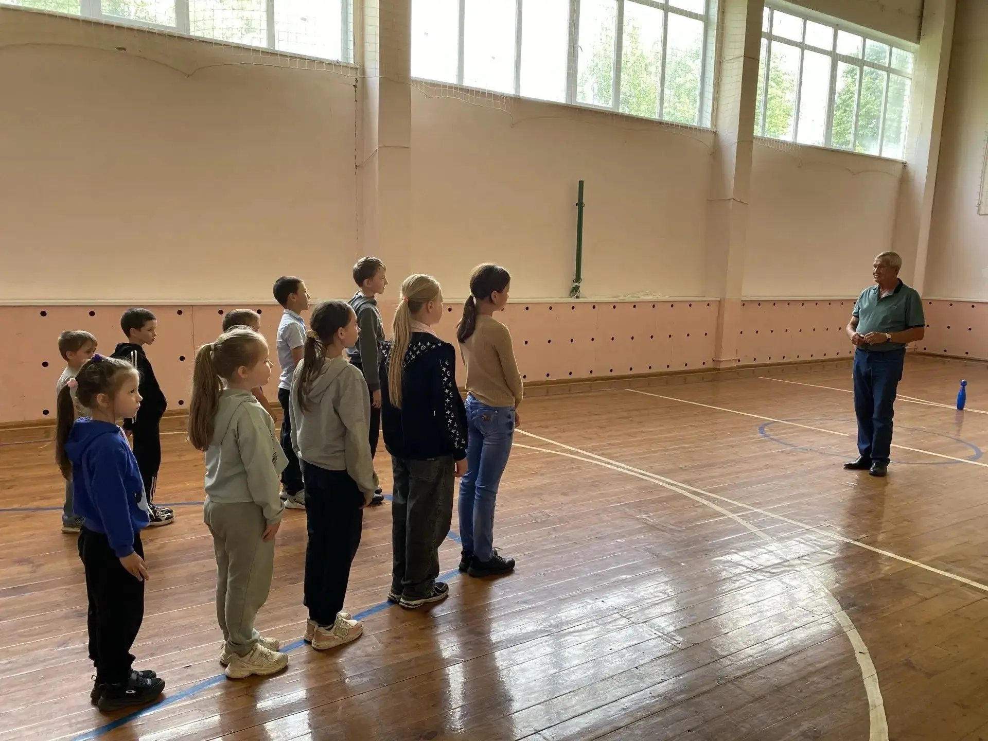 Сегодня в нашем пришкольном лагере прошли «Малые Олимпийские игры».  Перед тем как начать соревнован