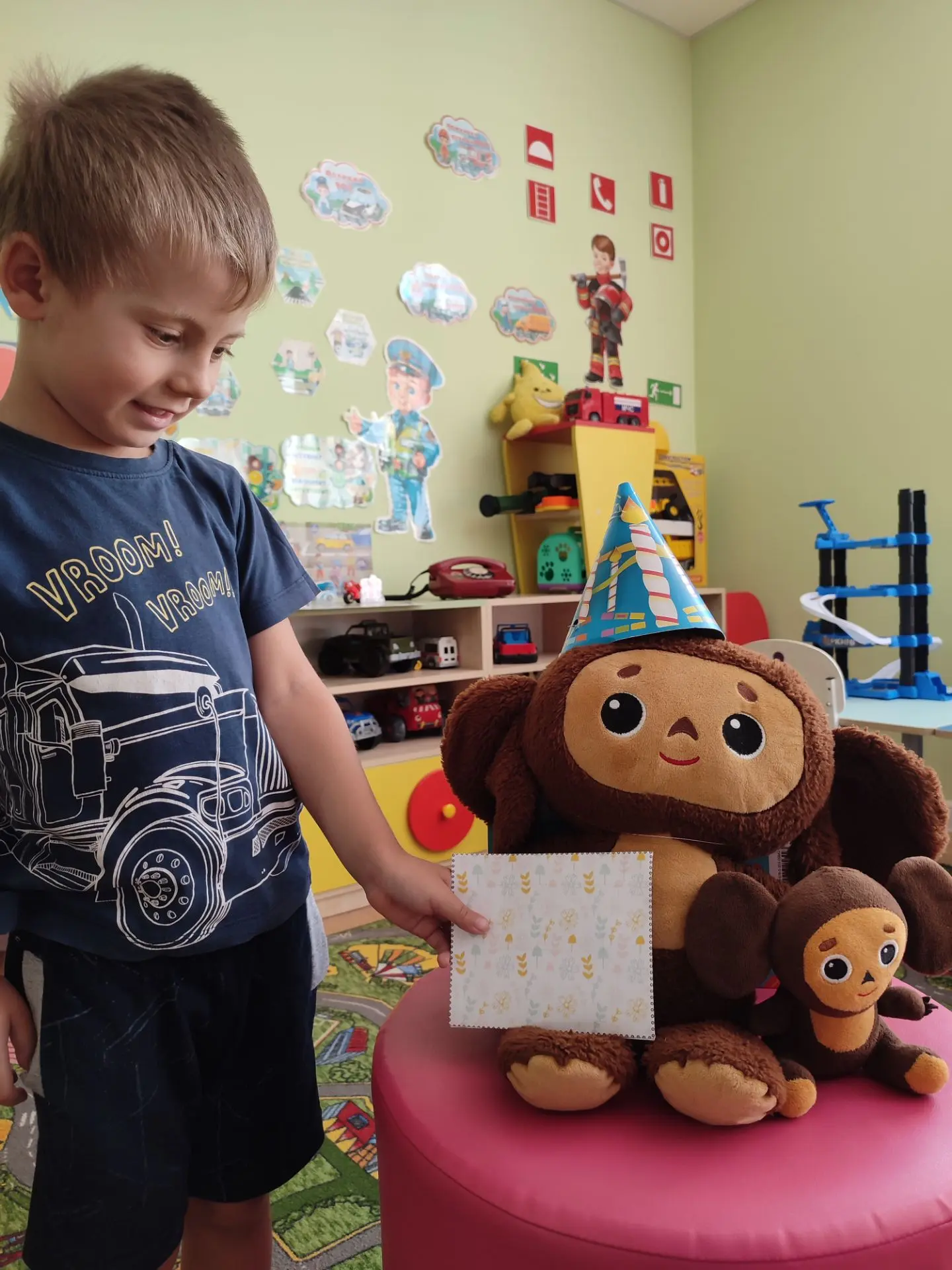 🎂🍊  Тематический  день «День рождения Чебурашки» в логопедической группе "Ягодки" ГБД...
