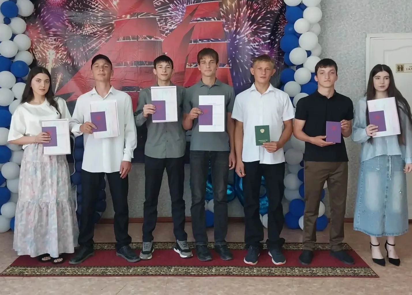 🎉Вот и настал этот волнующий момент! Школьная жизнь для наших замечательных выпускнико...