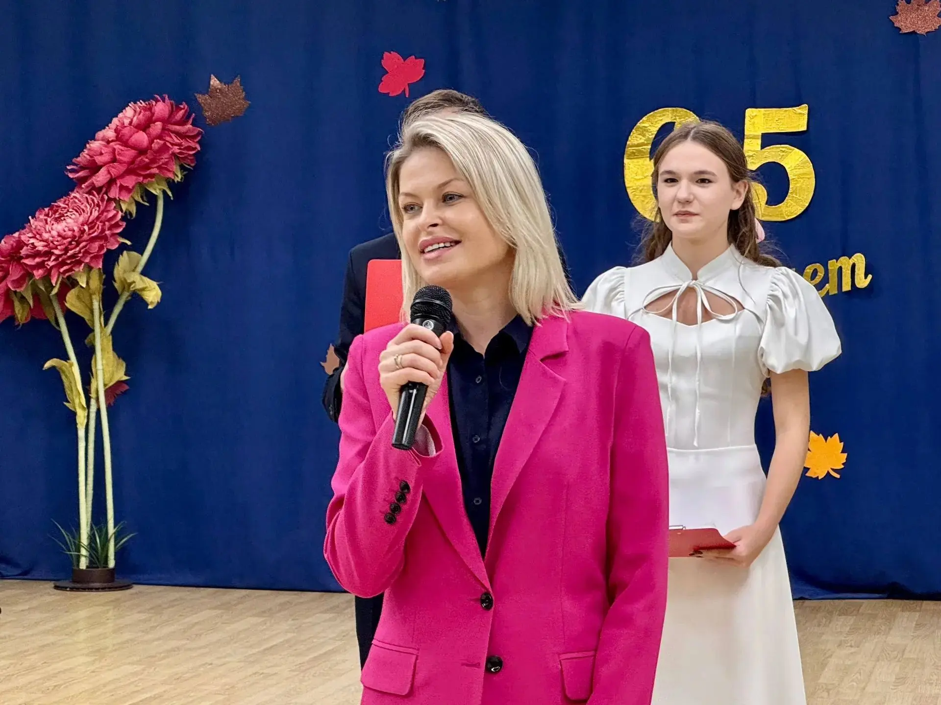 🎉 Школа №37 Симферополя отметила 65-летний юбилей