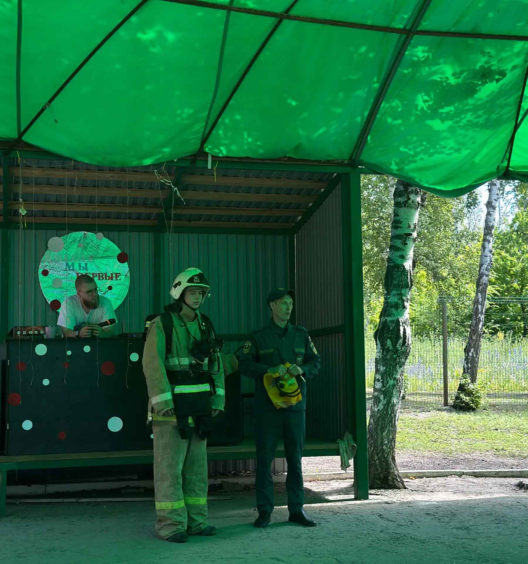 Сегодня в лагере "Цементник" побывали отважные спасатели из службы МЧС! 🚒