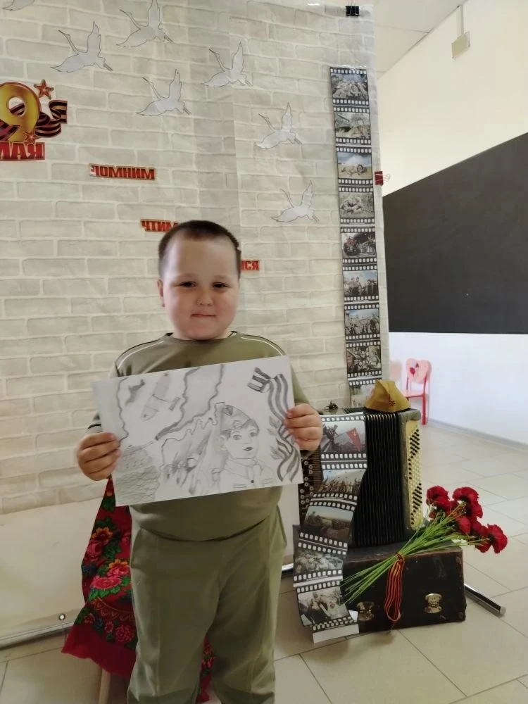 Воспитанник МБДОУ N 27 "Солнышко" Передереев Захар принял участие в народной патриотической акции "Р