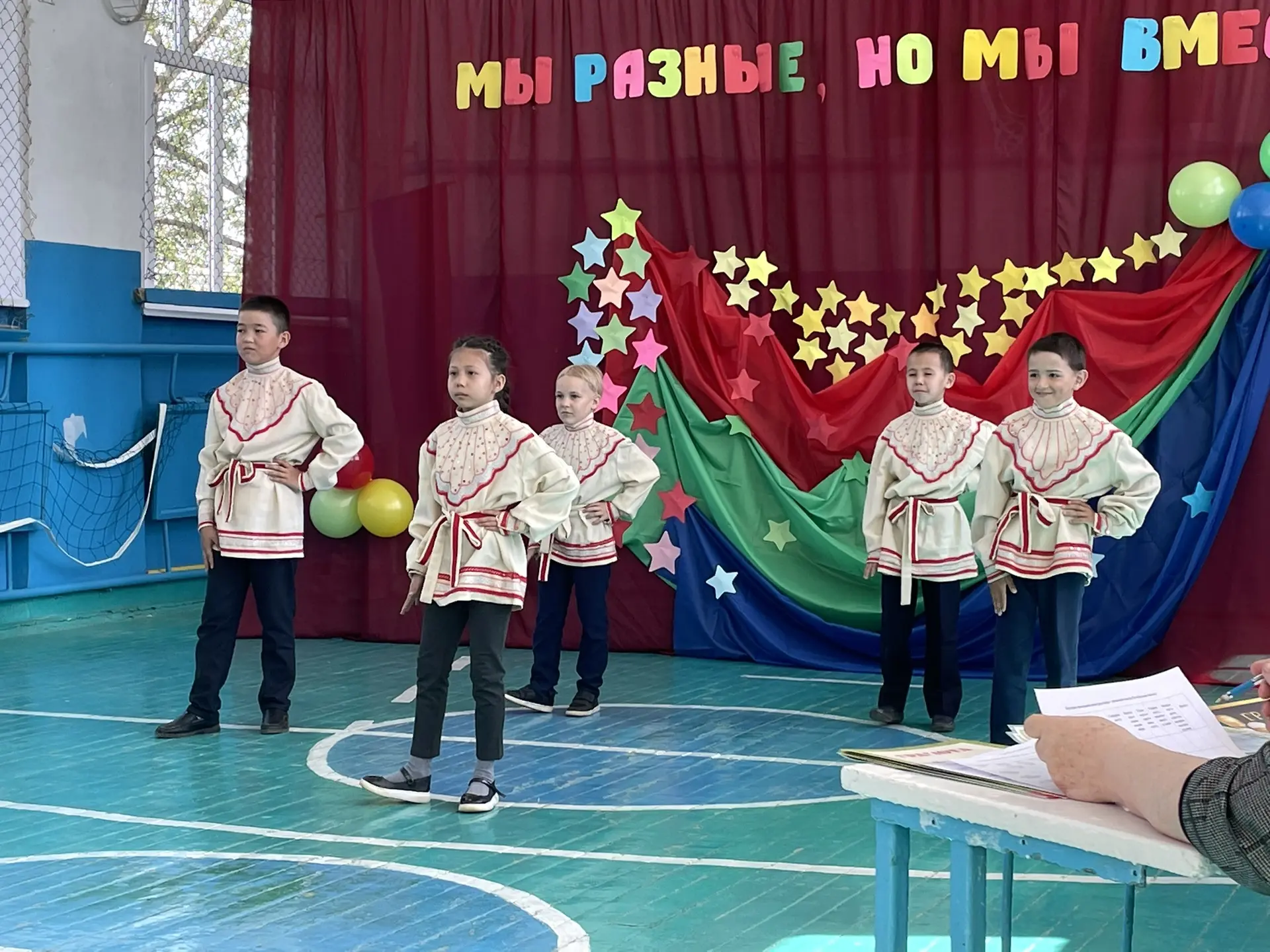 В нашей школе состоялся яркий, масштабный и незабываемый праздник — конкурс-концерт «Ра...