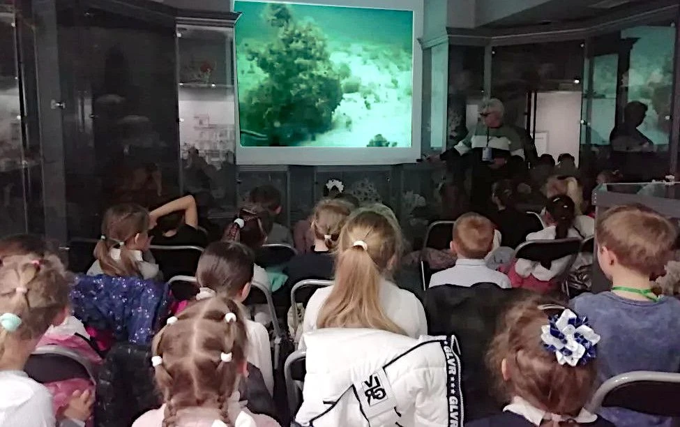 "КЛАССНЫЕ" НОВОСТИ"👍  16 апреля  учащиеся  1-А класса (кл.рук. Сугак Т. Н.) посетили  Севастопольски