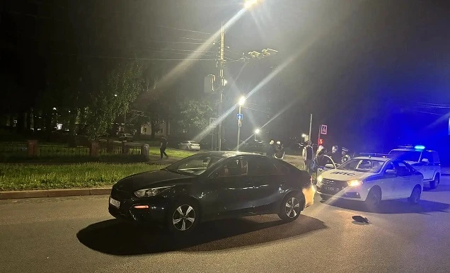Мужчина погиб под колёсами иномарки в Череповце ⚠️  Трагедия произошла сегодня ночью на проспекте По
