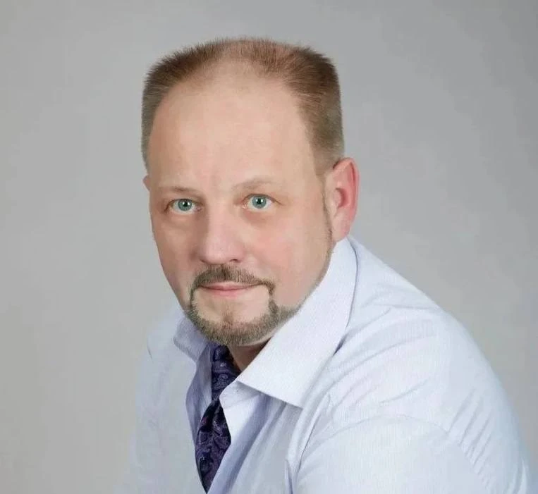 Два самарских преподавателя музыки вошли в число лучших в России. В конкурсе победили п...