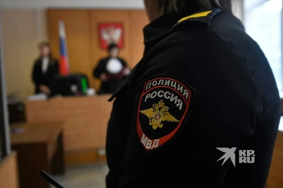 🚨 Водителя оштрафовали за нецензурные надписи на рамках номеров

В Каменске-Уральском суд оштрафова