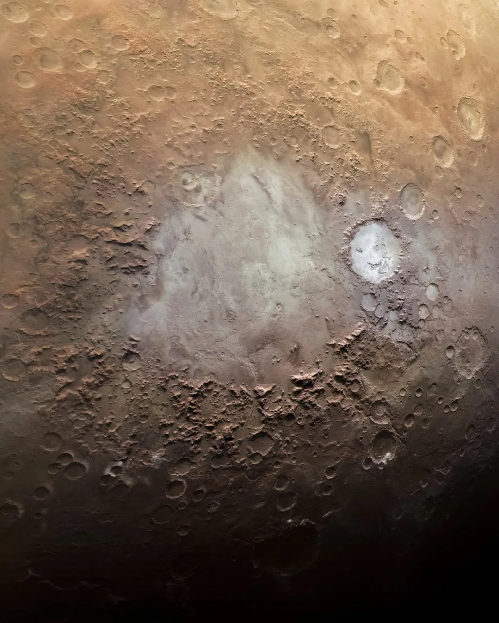 Марсианские детали на снимках с аппарата «Mars Express» 🔴